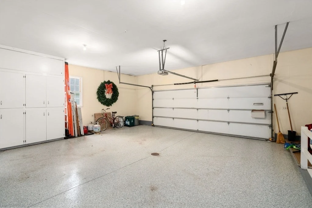 Photo of 15 Mary Jane Cir
