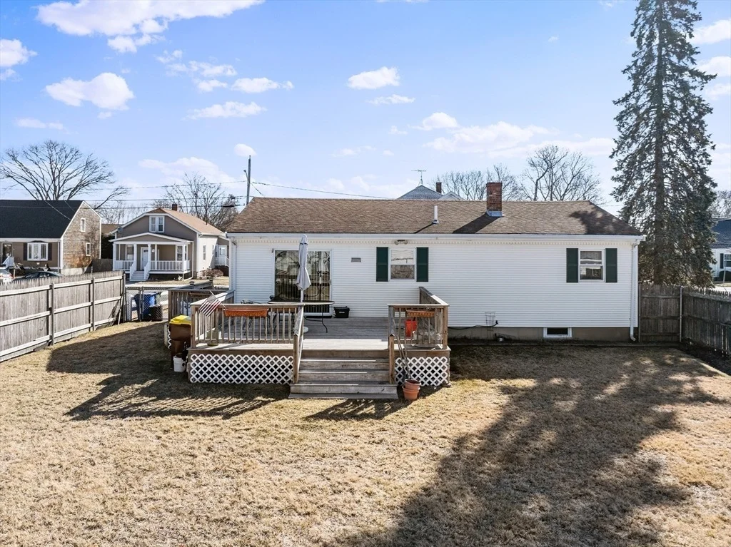 Photo of 820 Oak Grove Ave