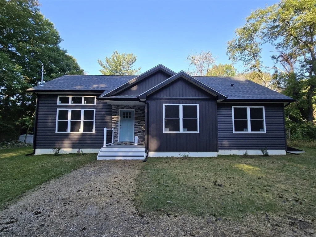 Photo of 2774 Greenwich Rd