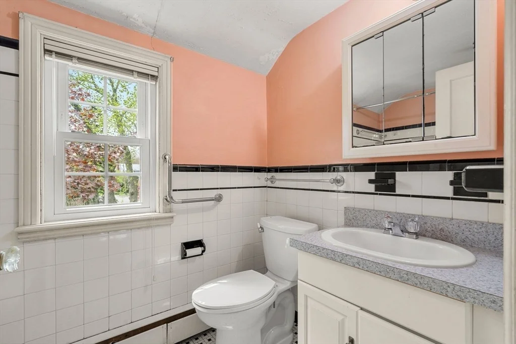 Photo of 37 Elm Crest Road