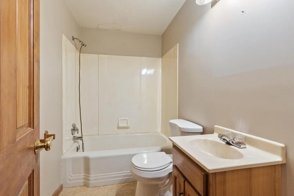 Photo of 80 Stevens St