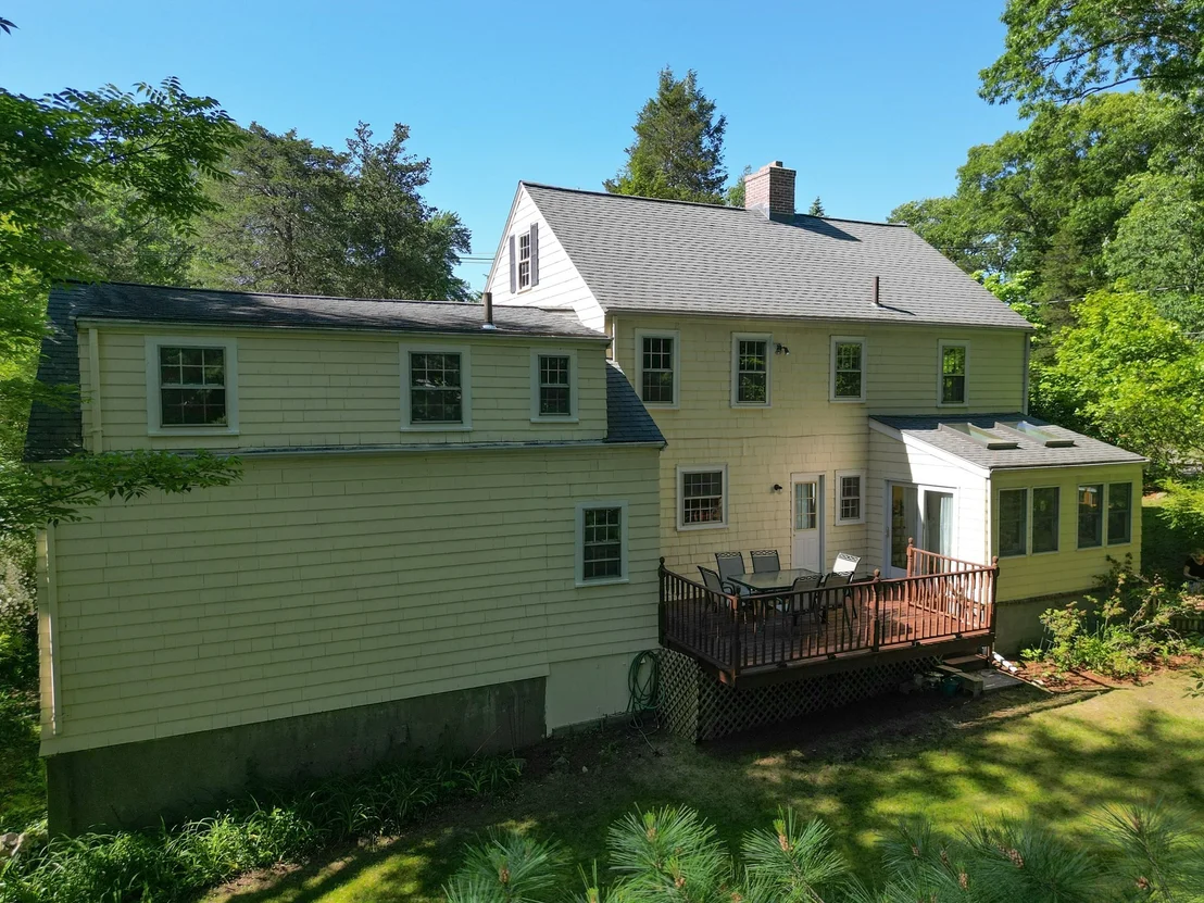 Photo of 390 Marsh St