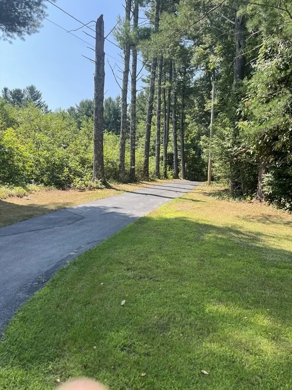 Photo of 304 West River Road