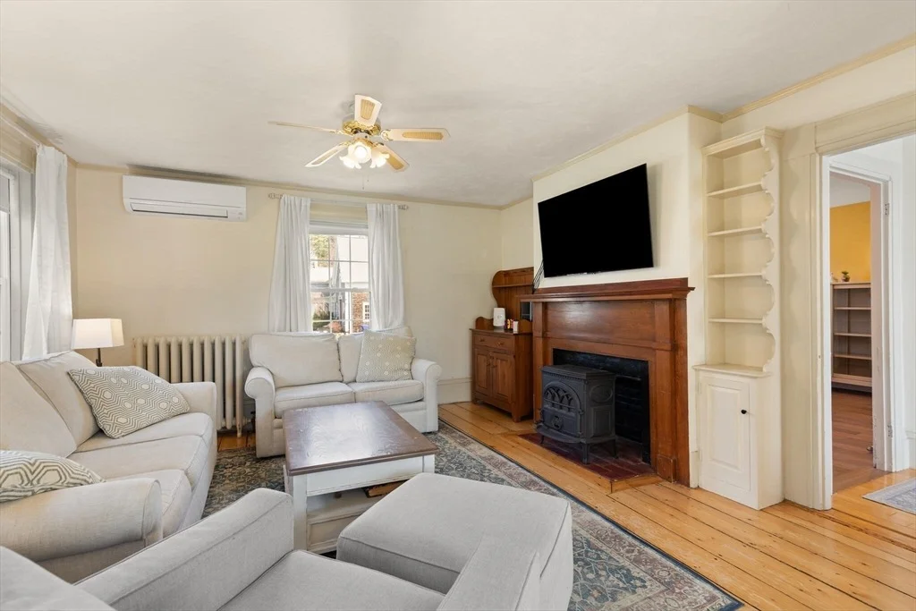 Photo of 700 High St