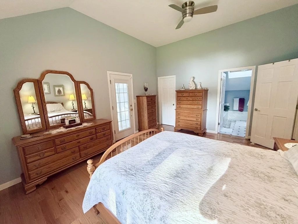 Photo of 11 Cove Dr