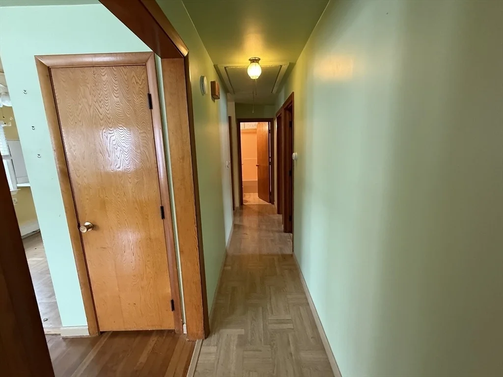 Photo of 8 Sycamore Cir
