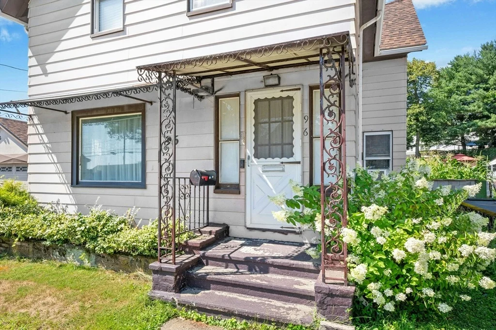 Photo of 96 Lake Ave