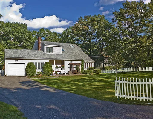 Photo of 219 Cedar St