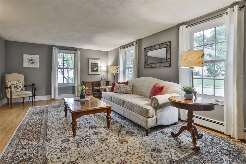 Photo of 33 Reynolds Rd