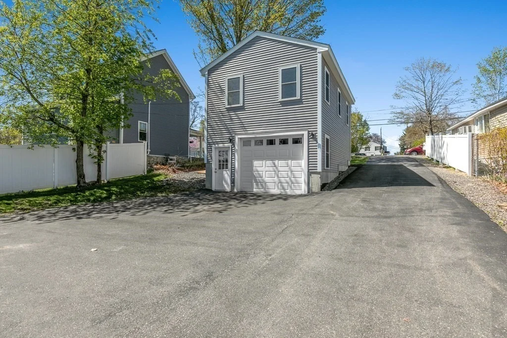 Photo of 651 Nashua Rd