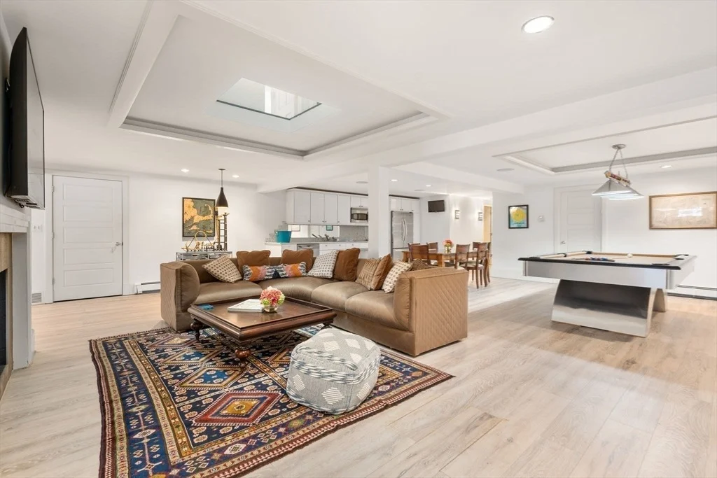 Photo of 24 Colonial Way