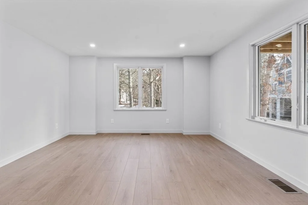 Photo of 46 Greensward Circle