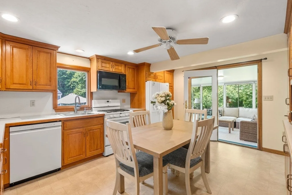 Photo of 1080 Ocean St
