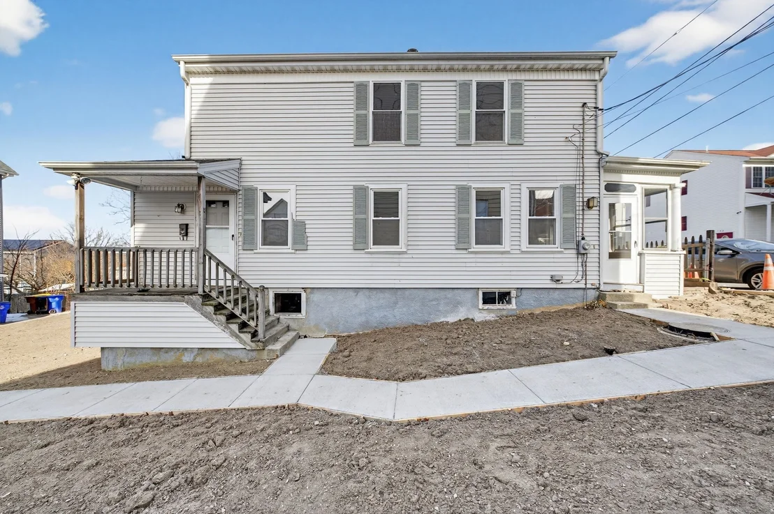 Photo of 165 Grant St