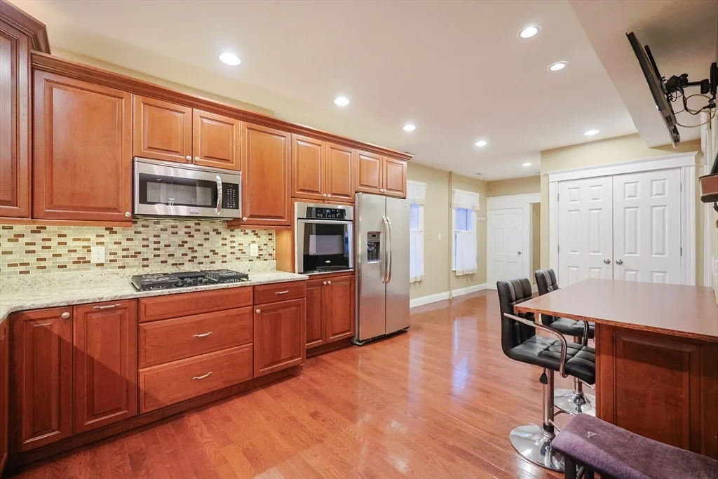 Photo of 11 Hockanum Way