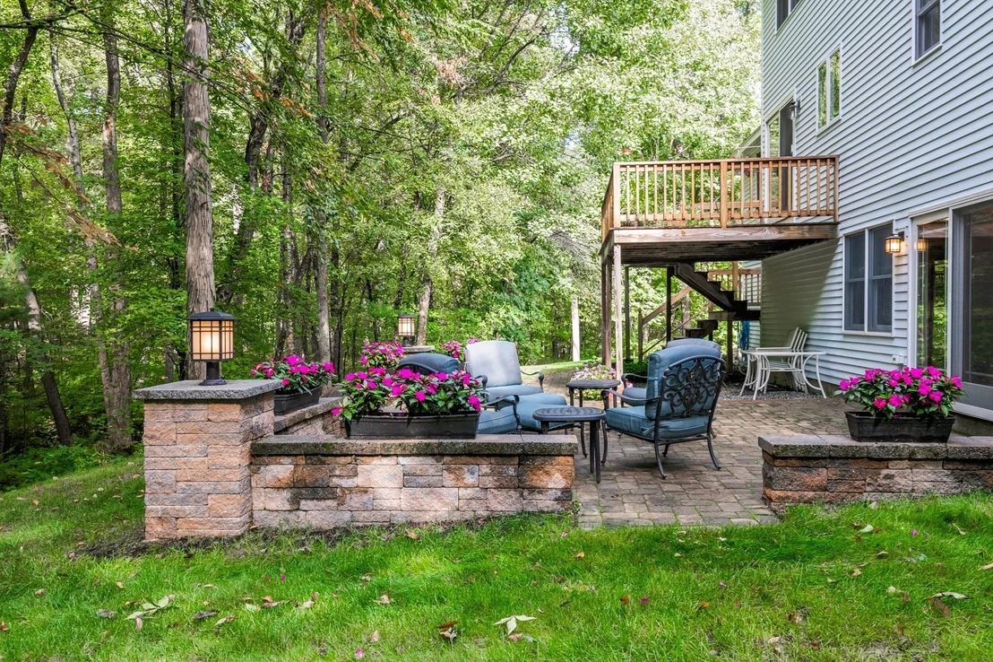 Photo of 11 Currier Rd