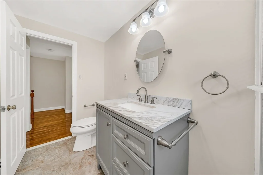 Photo of 17 Dale Cir.