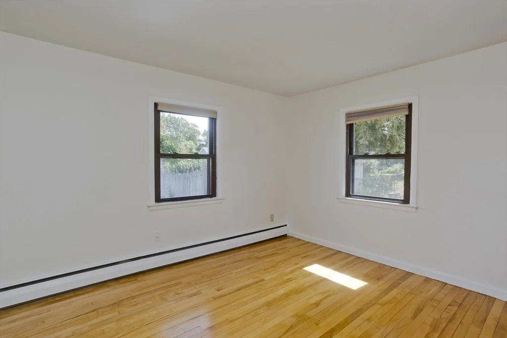 Photo of 25 Andover Rd