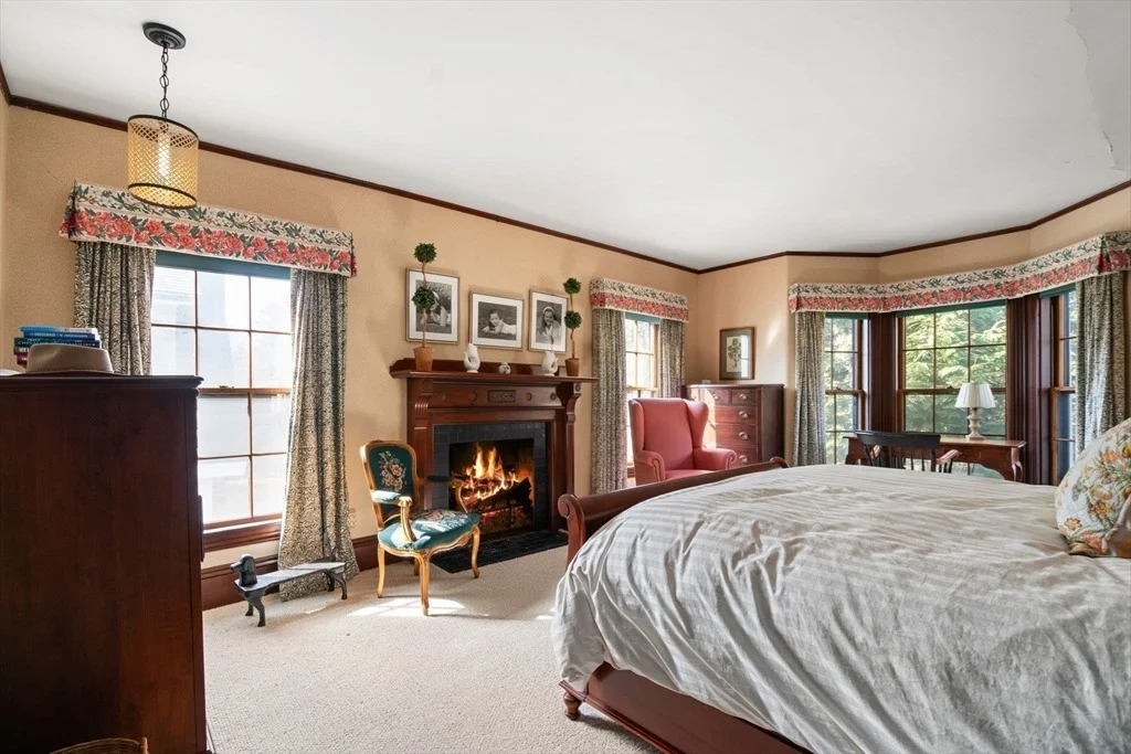 Photo of 338 Boston Post Road
