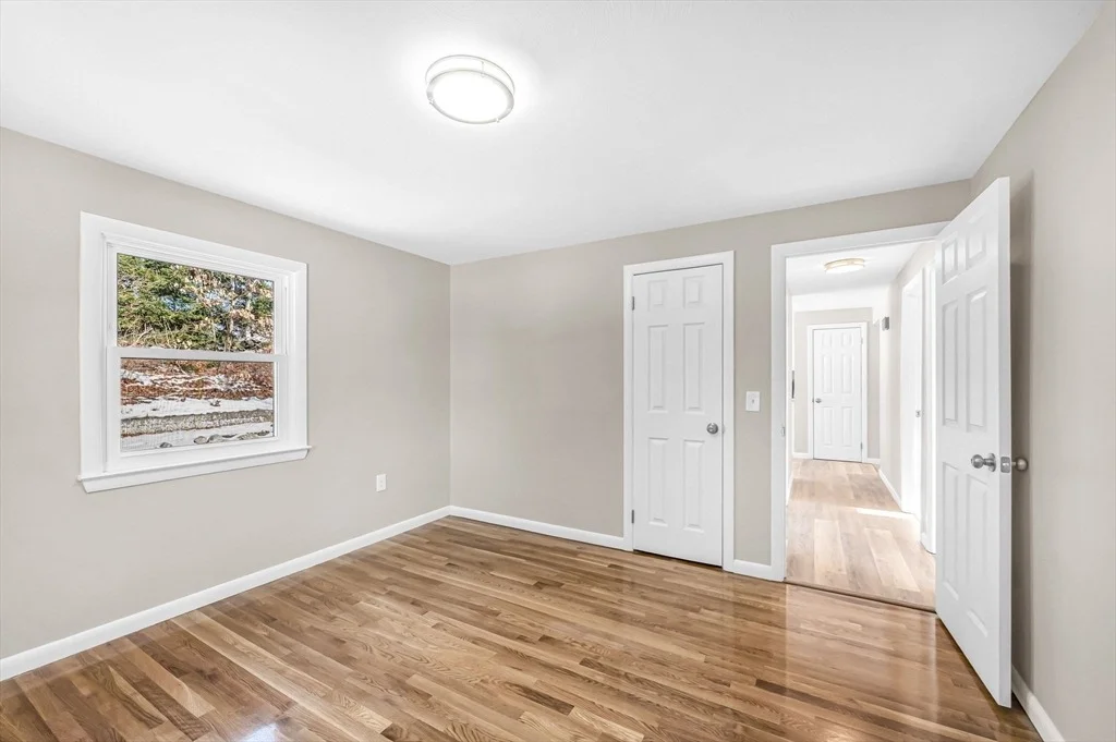 Photo of 32 Debra Dr