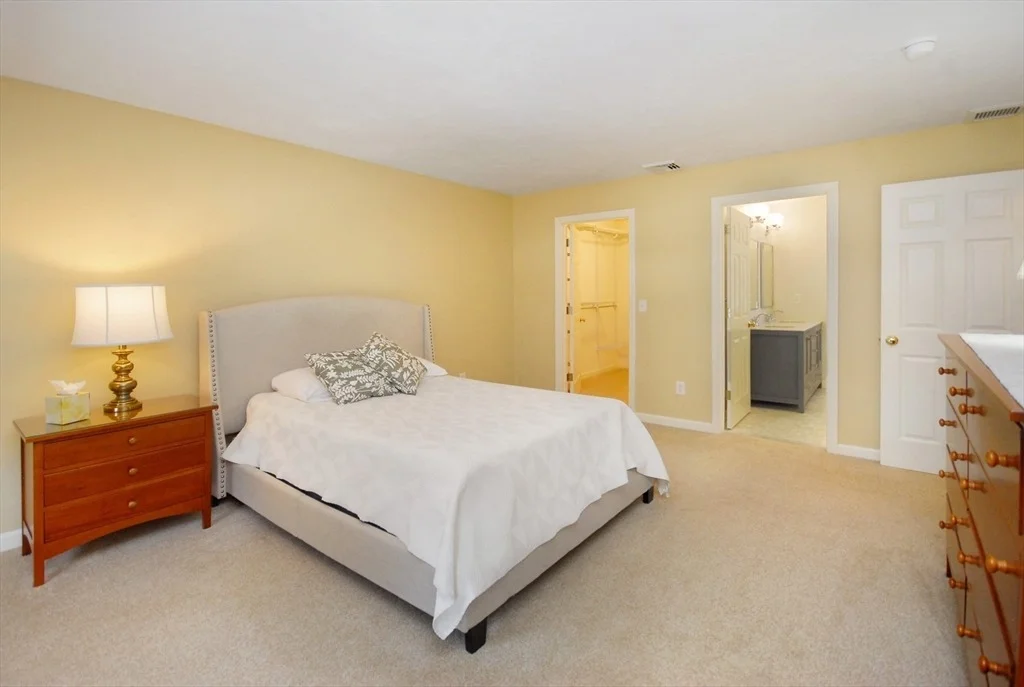 Photo of 7 Carriage Ln