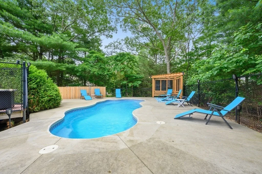 Photo of 11 Halyard Cir
