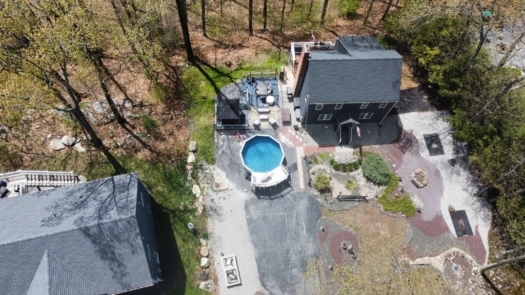 Photo of 40 Scenic Ave