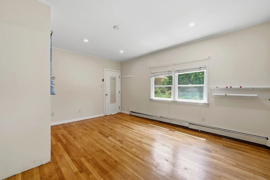 Photo of 70 Muller Rd