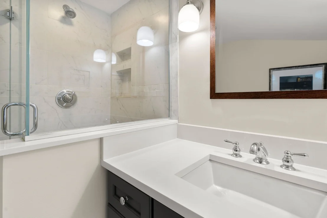 Photo of 700 Grove St