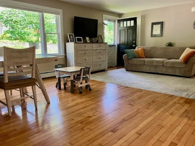Photo of 82 Walnut St