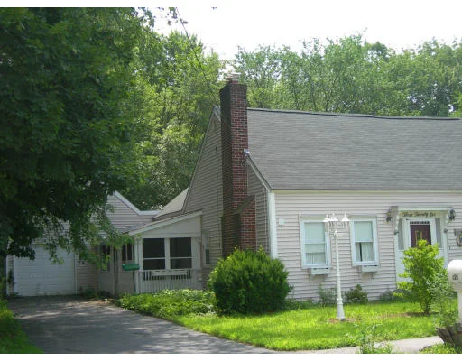Photo of 326 Acton Rd