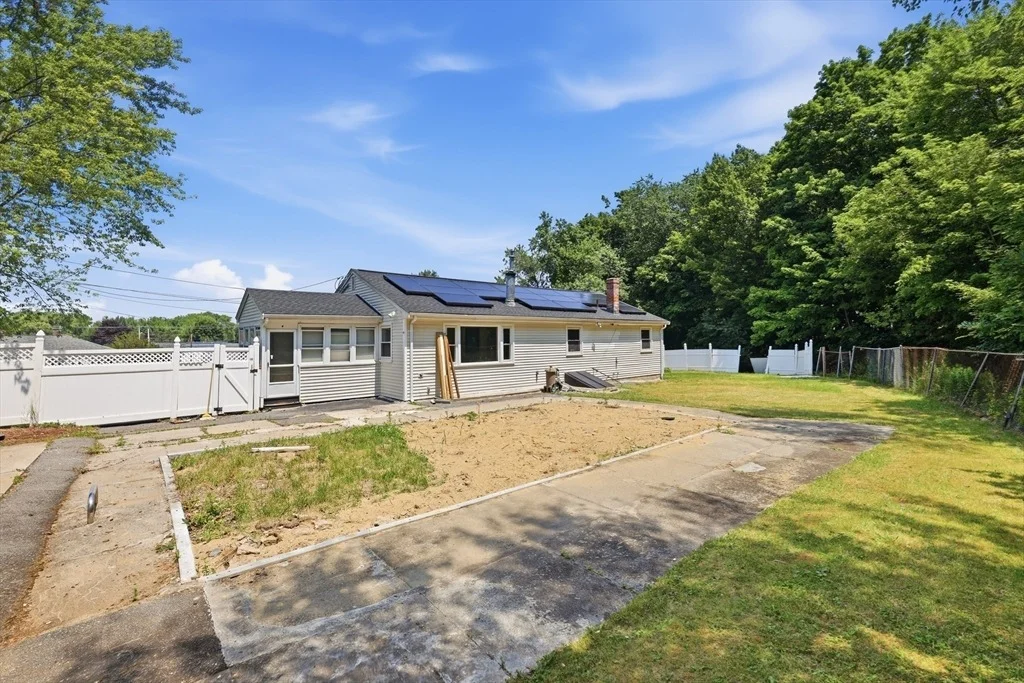Photo of 95 Lillian Ter