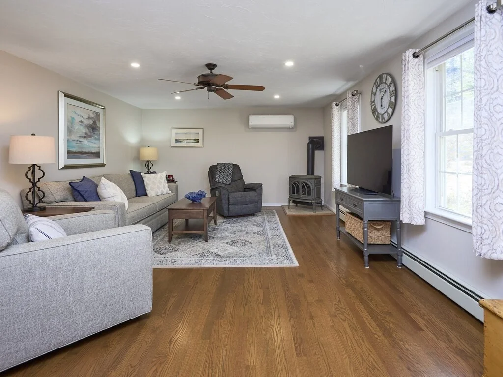 Photo of 320 Moon Hill Rd