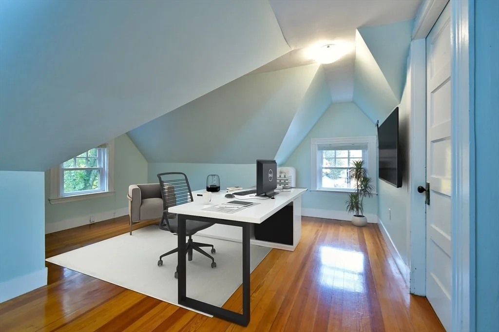 Photo of 141 Beacon St