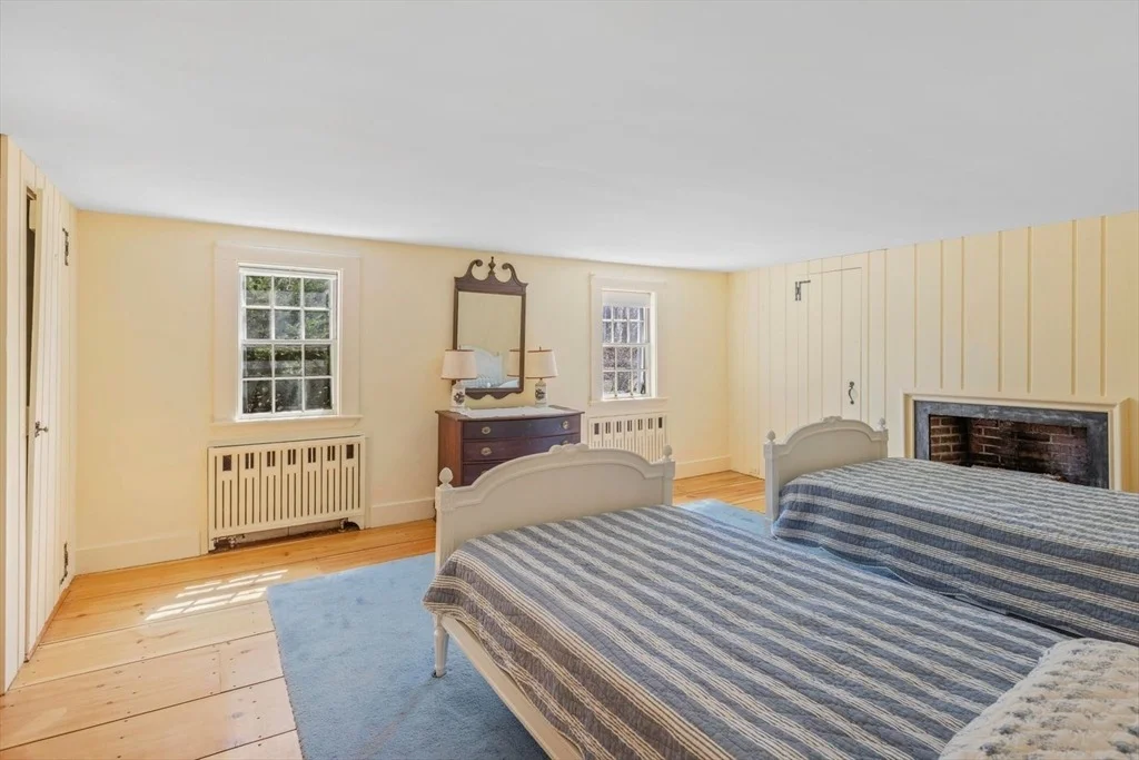 Photo of 9 Maple Street