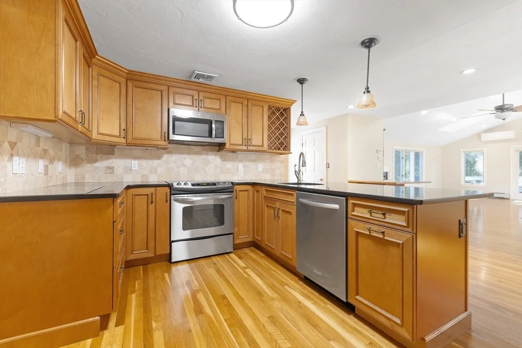 Photo of 48 Taylor