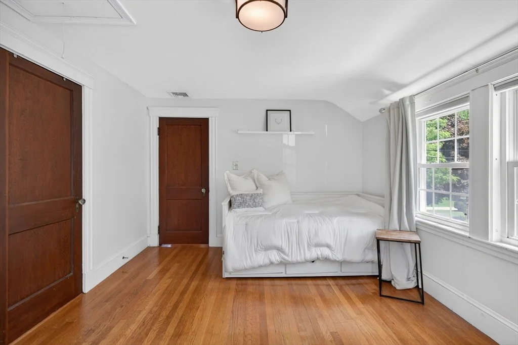 Photo of 25 Pleasant St.