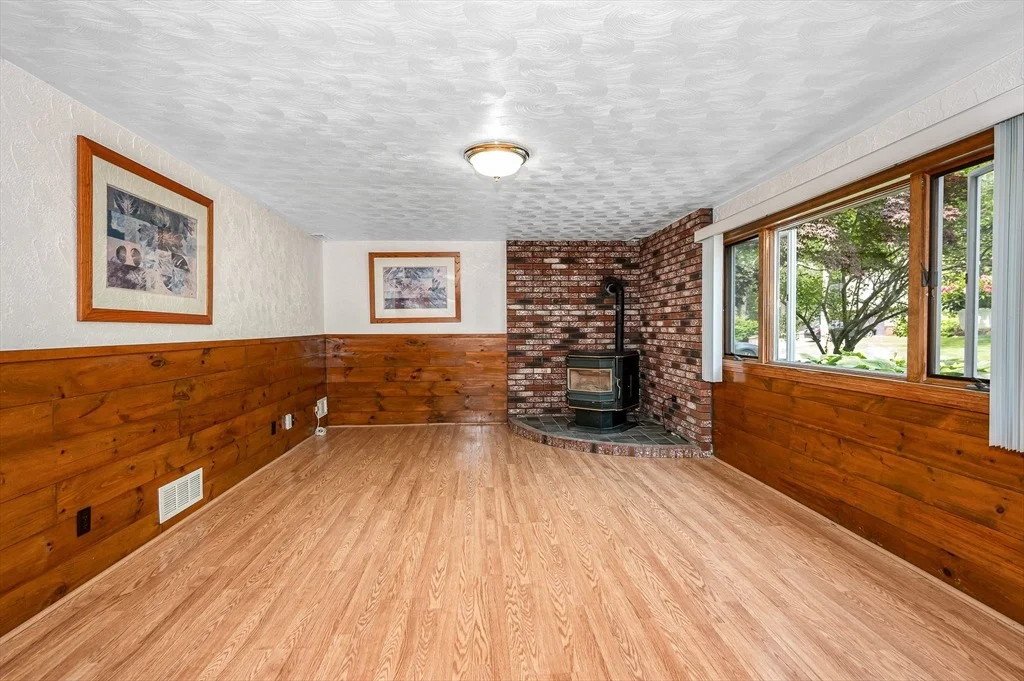 Photo of 41 Fairchild Ave