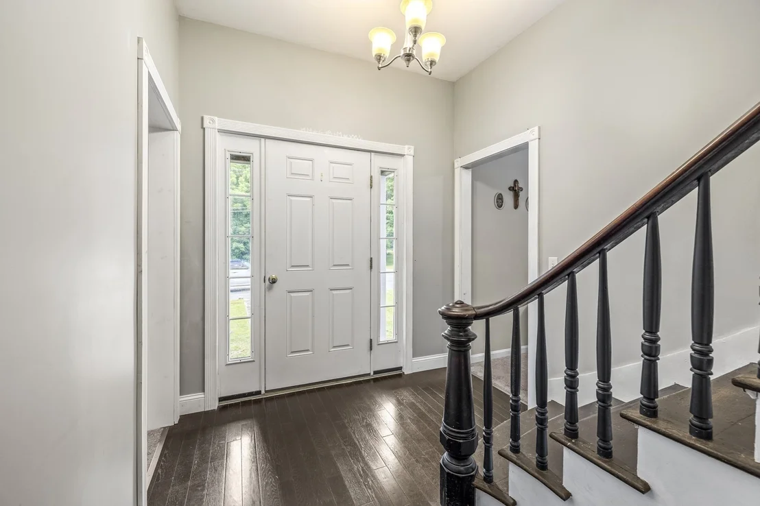 Photo of 1255 Main St