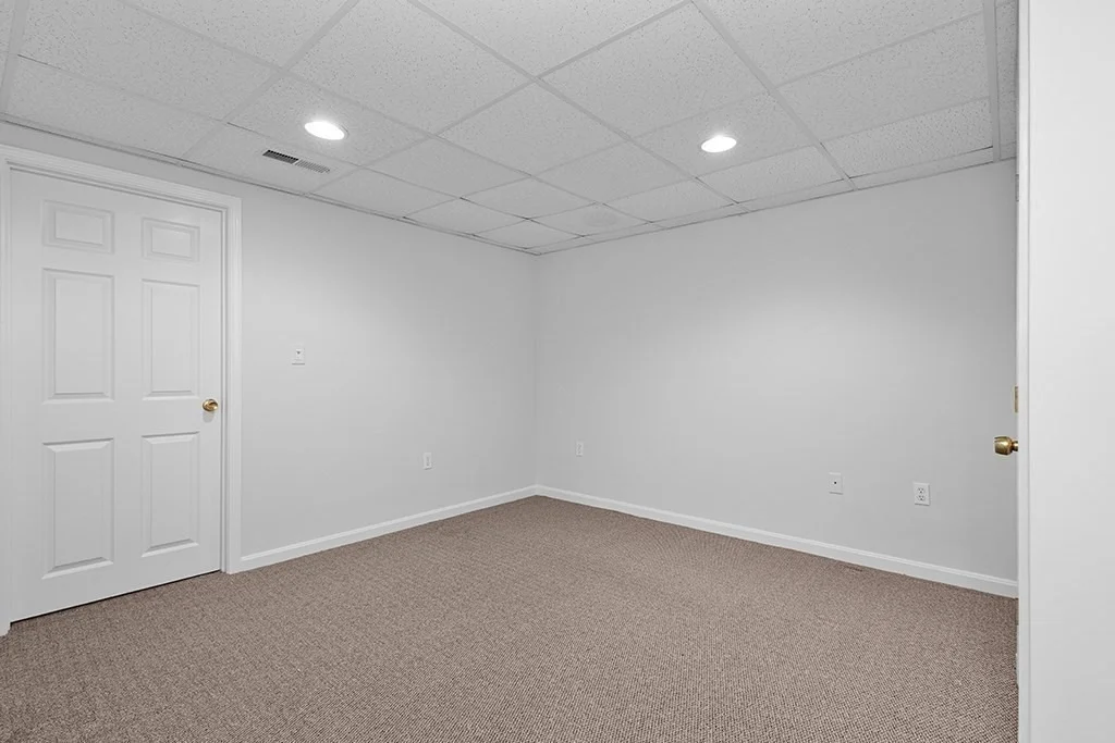 Photo of 8 Autumn Ln