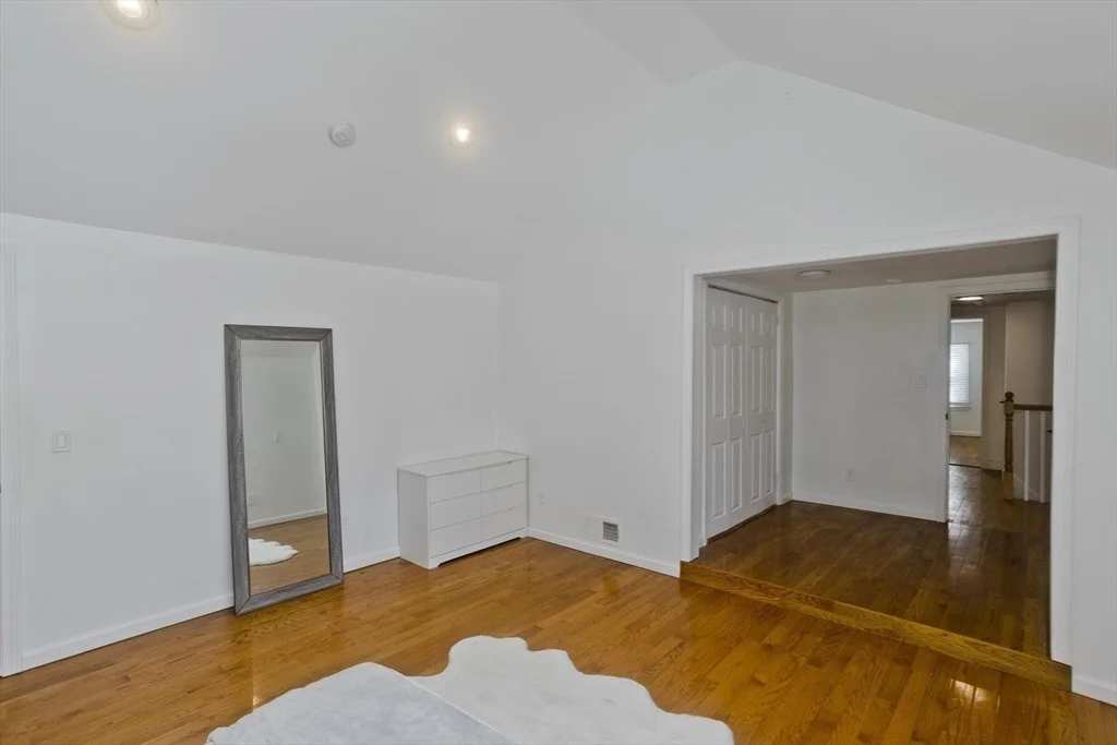 Photo of 16 Squawfield Rd