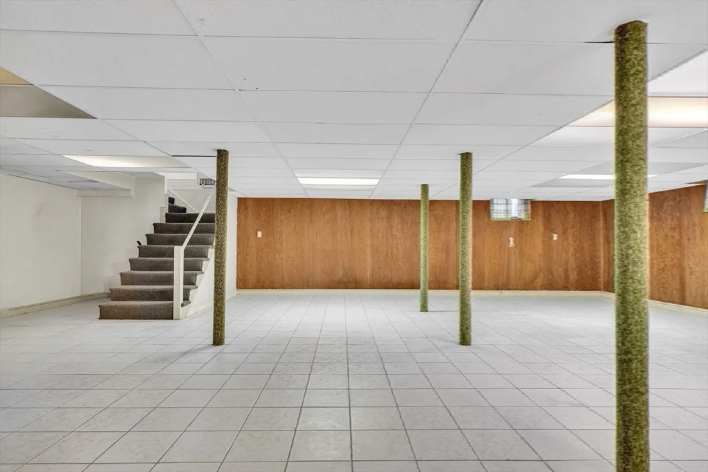 Photo of 6 Oakland Circle