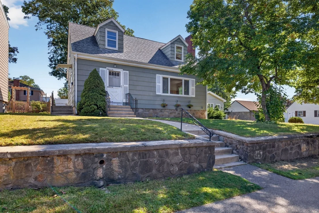 Photo of 539 Summer Pl