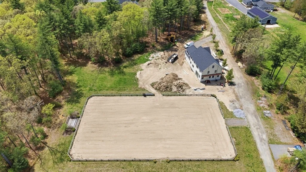 Photo of 28 Deer Run Road