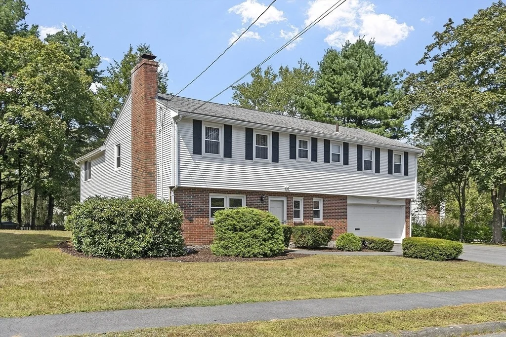 Photo of 4 Whipple Rd