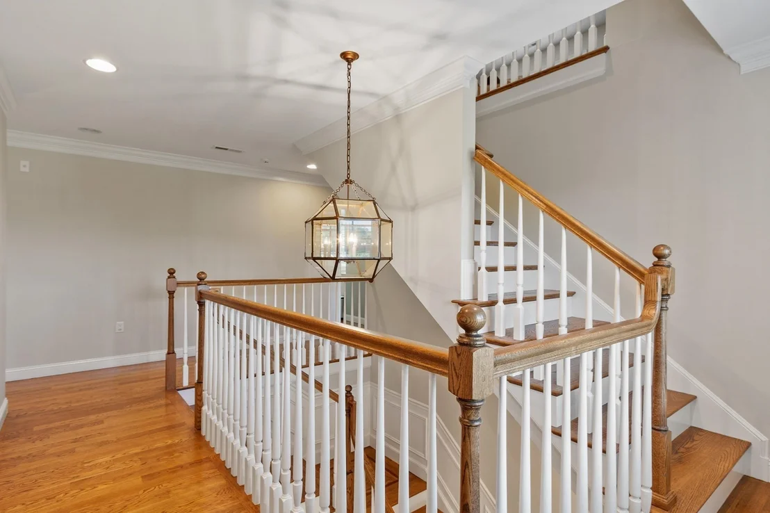 Photo of 48 Robinson Dr