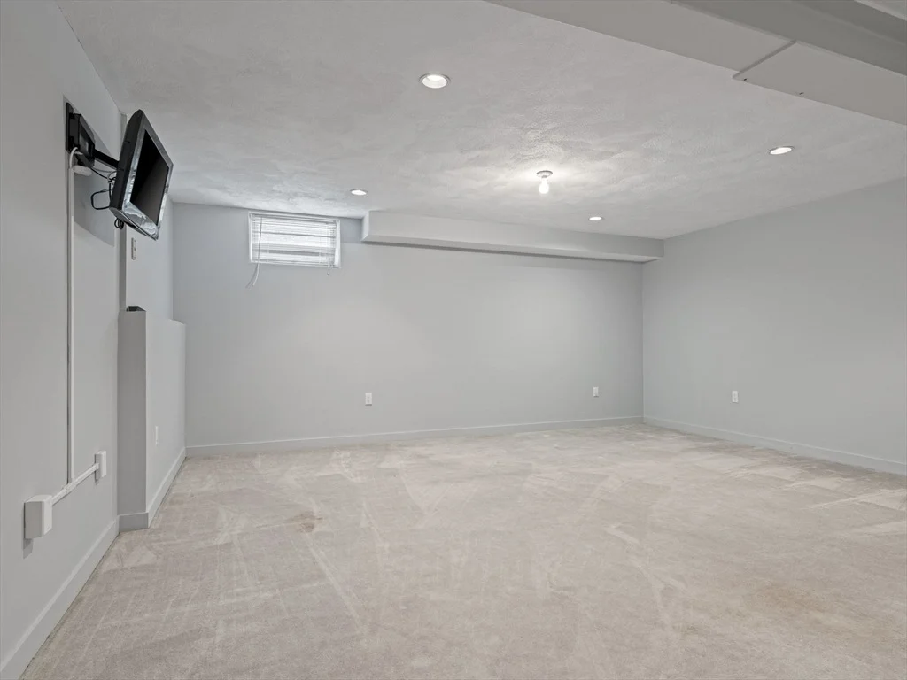 Photo of 22 Orsini Dr