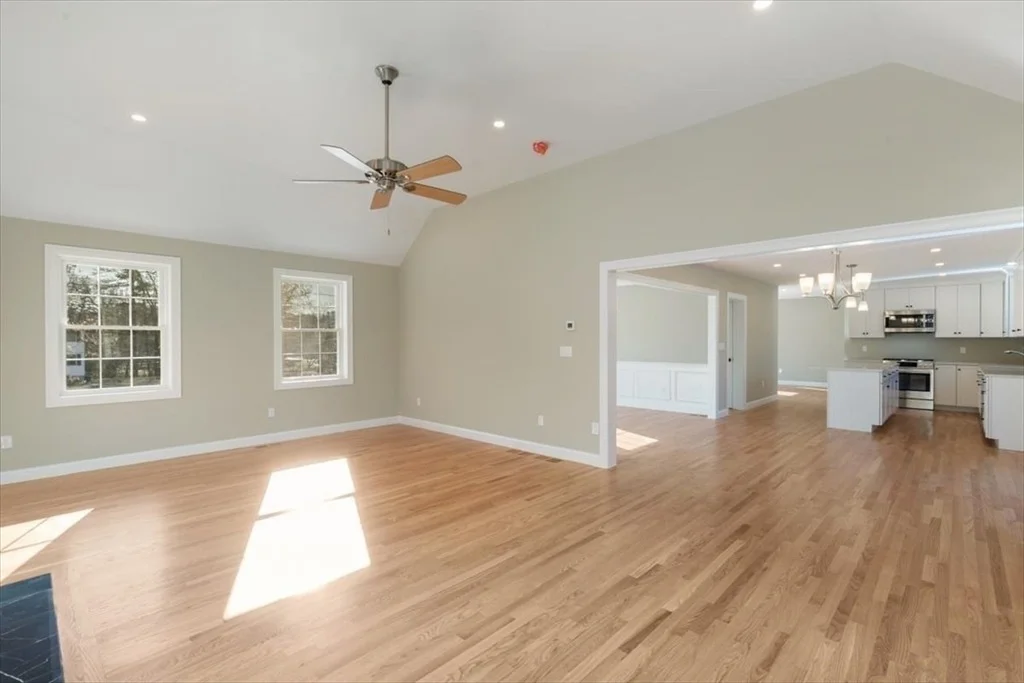 Photo of 799 Lowell Street
