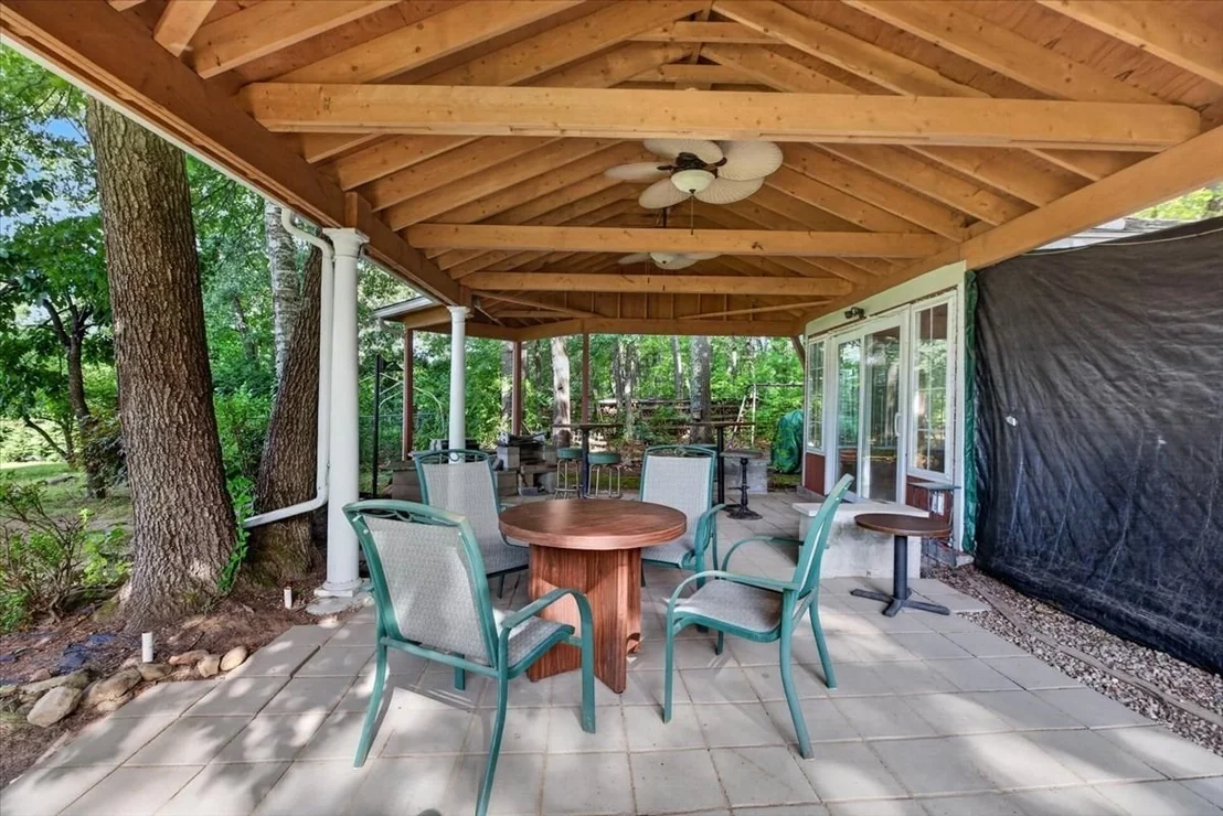 Photo of 31 Hillcrest Cir