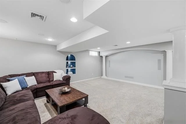 Photo of 7 Ballard Rd